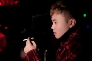 日韩男神谁更帅啊视频在线观看,谁才是真正的颜值担当？