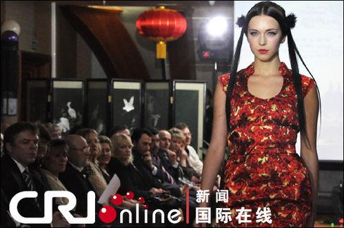 中日韩民族服饰走秀视频,穿越时空的时尚对话